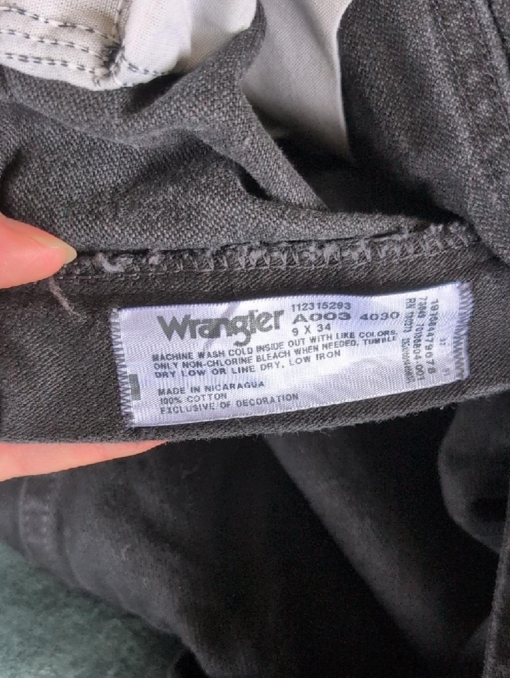 Wrangler Black Jeans with Brown Leather Patch and Red Tab - Picture 4 of 4